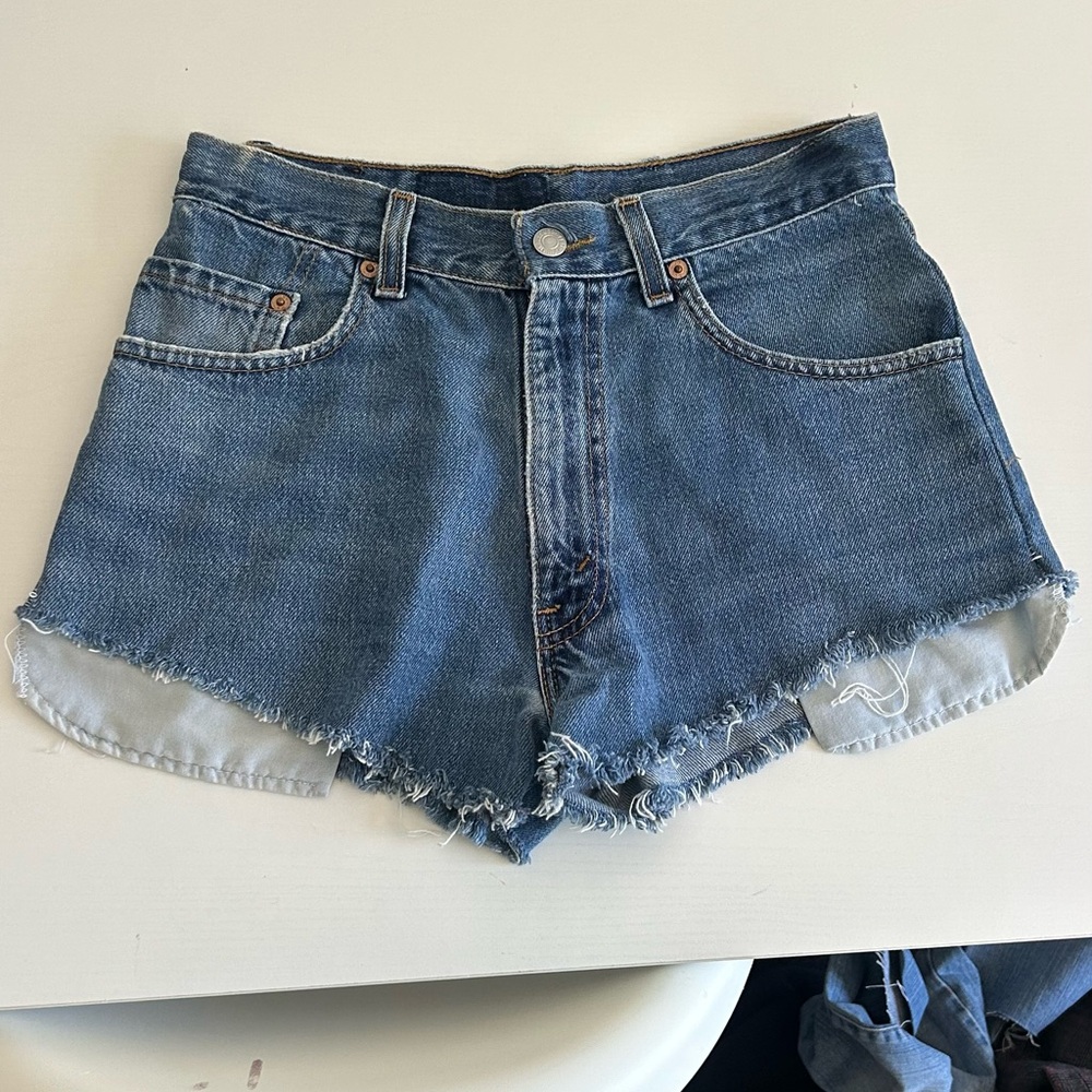 levi cutoff women’s denim shorts